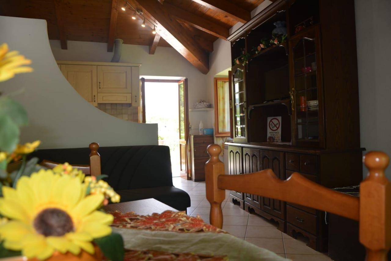 Agriturismo Ghirlanda Norma Rita Carrodano Inferiore Bagian luar foto