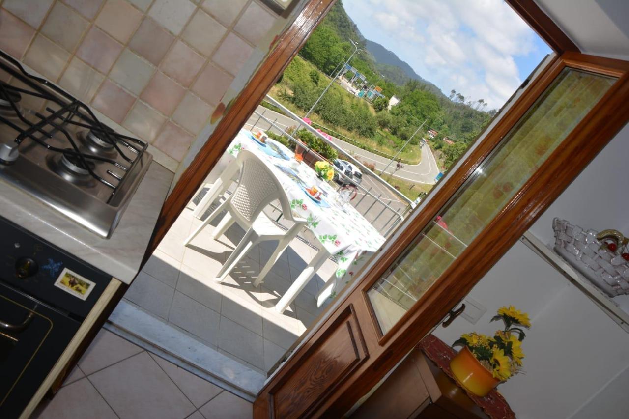 Agriturismo Ghirlanda Norma Rita Carrodano Inferiore Bagian luar foto