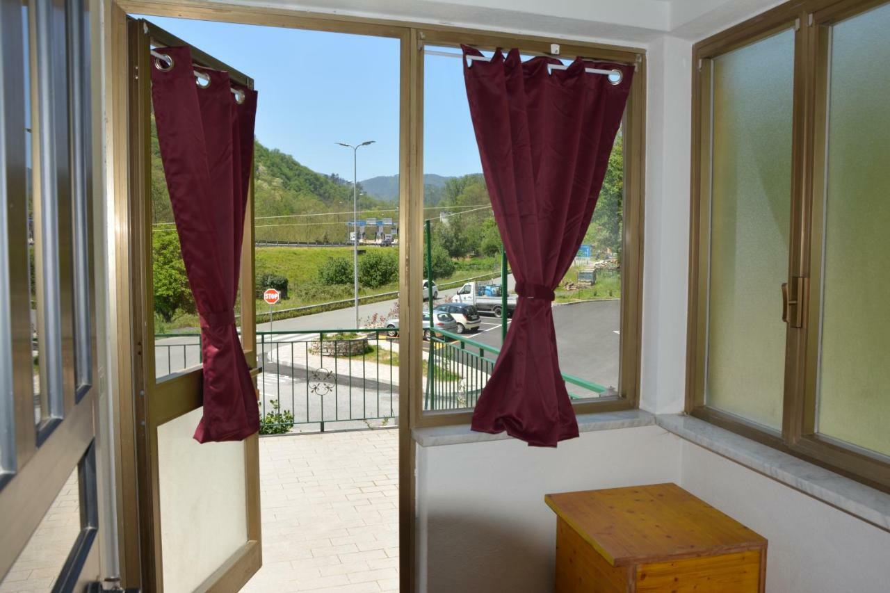 Agriturismo Ghirlanda Norma Rita Carrodano Inferiore Bagian luar foto